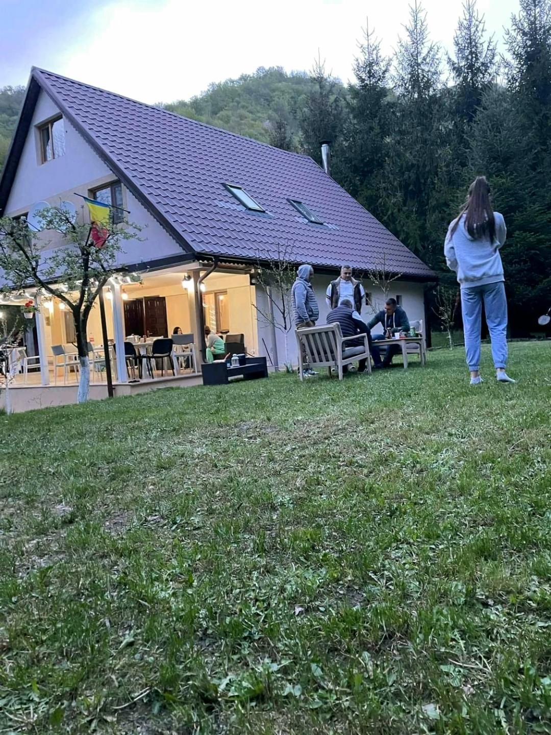 Casa Aris Lepsa Vrancea Hotel Eksteriør billede